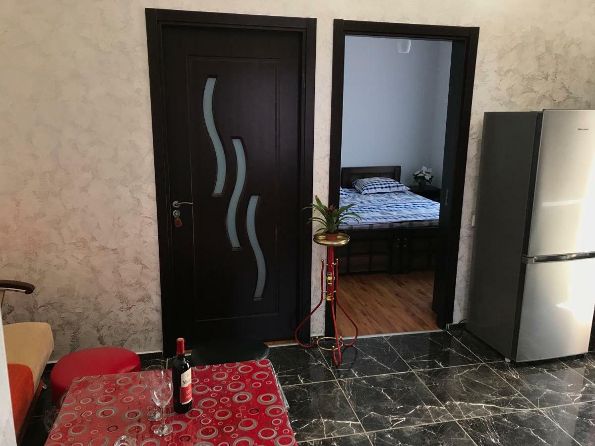 Guest House Chexovi 24 Кобулети Экстерьер фото