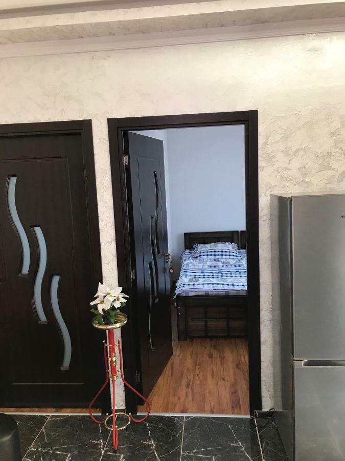 Guest House Chexovi 24 Кобулети Экстерьер фото