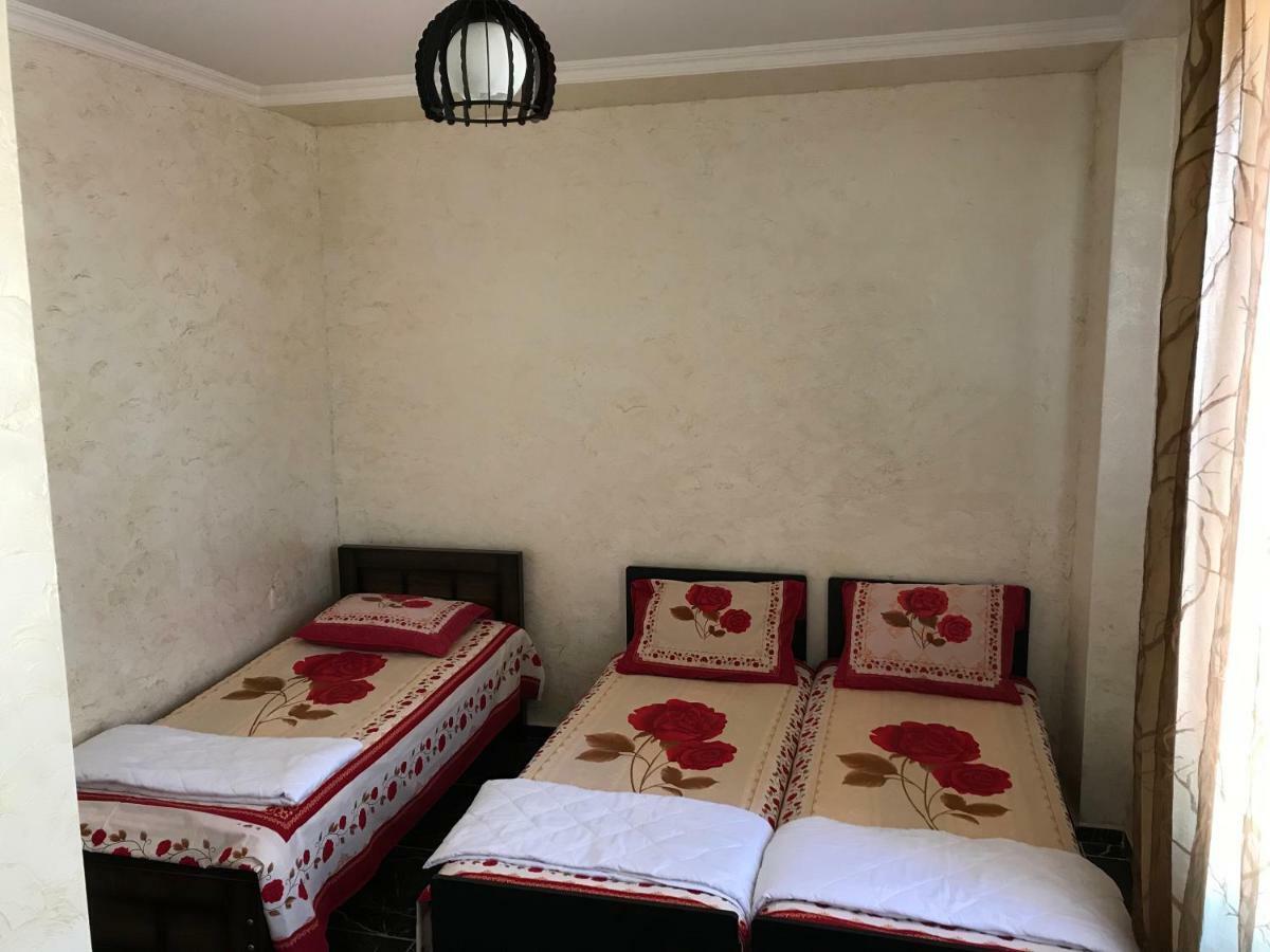 Guest House Chexovi 24 Кобулети Экстерьер фото